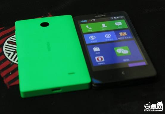 诺记首款安卓手机 亲身体验Nokia X拍照效果