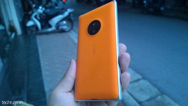 诺基亚Lumia 830真机对比930 或售2999元