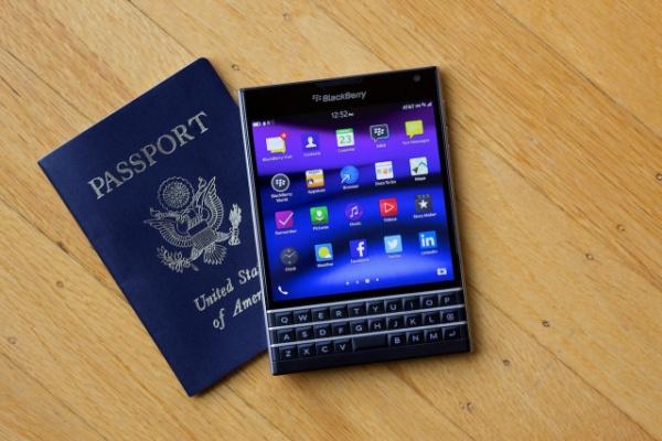黑莓BlackBerry Passport正式发布 方形屏幕